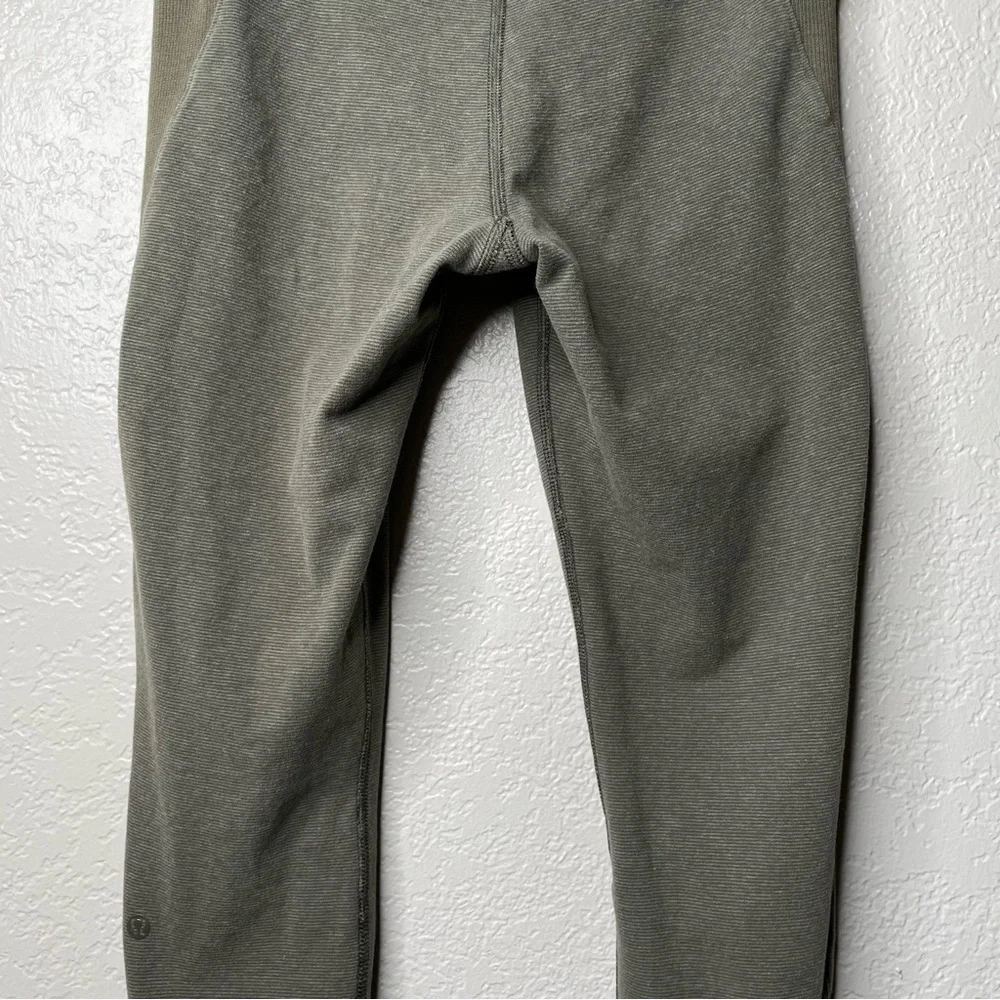Lululemon Refine Crop Leggings Striped Green Ribbed Workout Pants - Picture 11 of 14